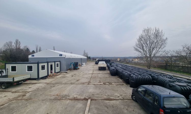 Kontakt-R Kft raktár